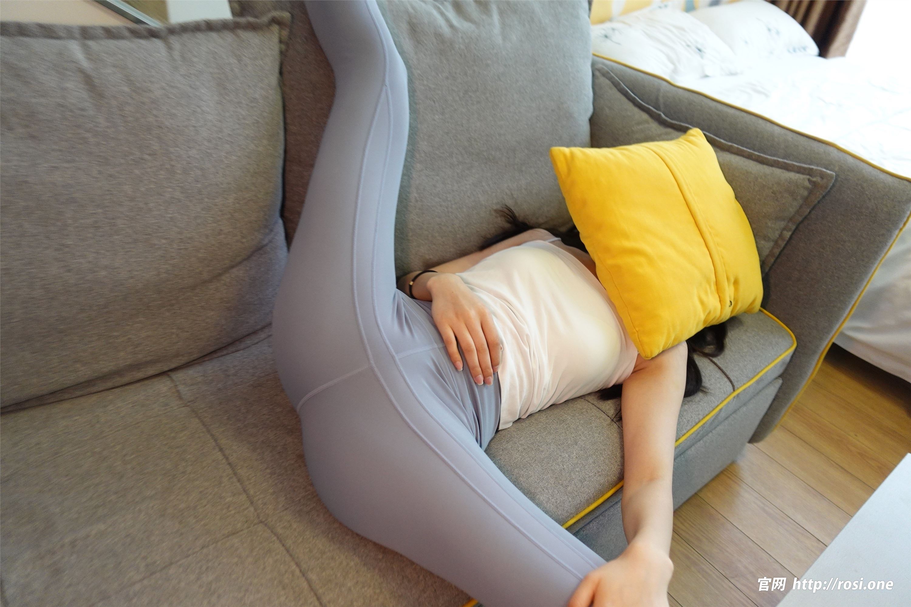 ROSI写真 2022.12.09 NO.4022